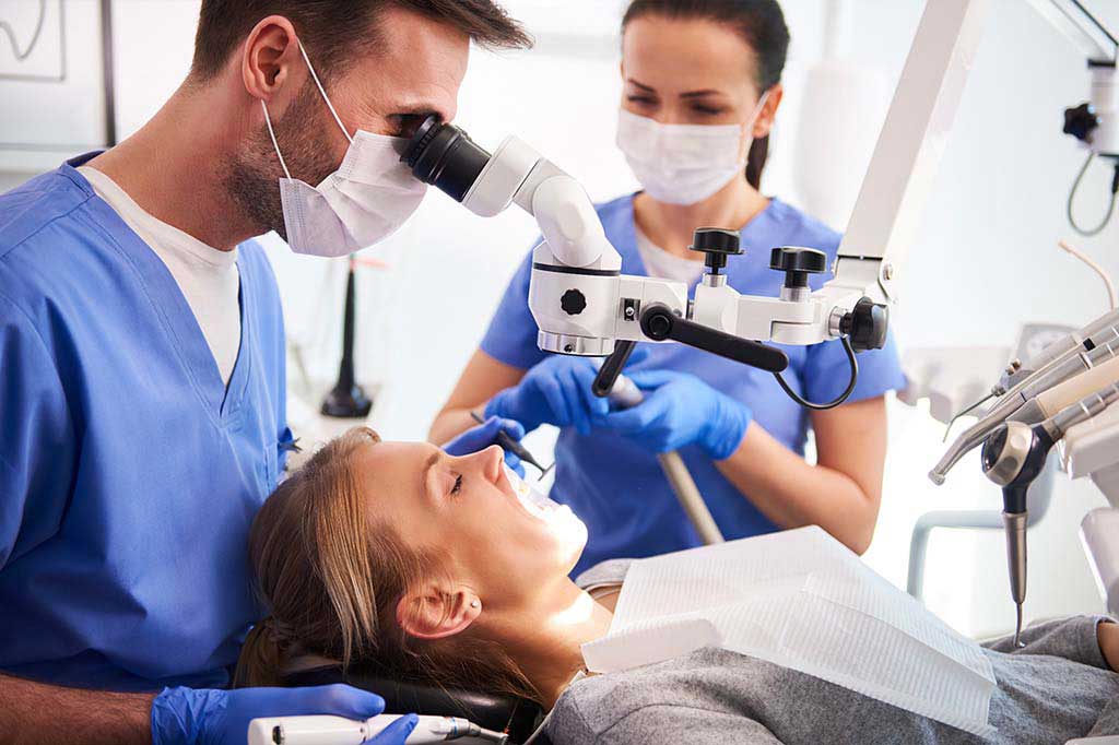 cirugia oral en clinicas dentales Aldaia
